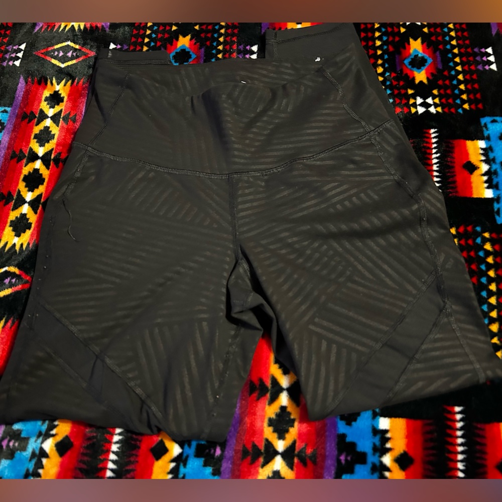 Old Navy Active Leggings.